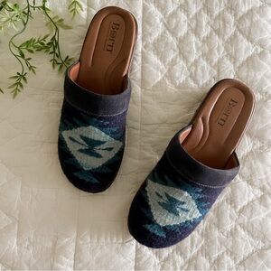 Born Brandy Blanket Aztec Clogs